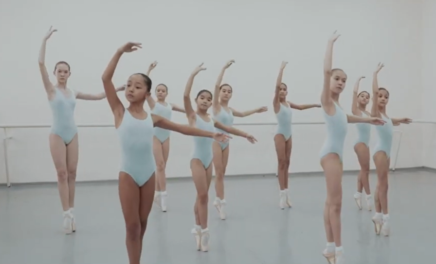 以 A·谢列兹涅夫命名的阿拉木图芭蕾舞学校